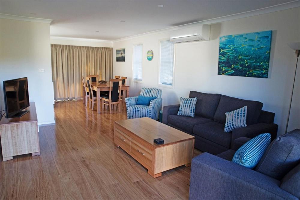 Amooran Oceanside Apartments And Motel Narooma Eksteriør billede